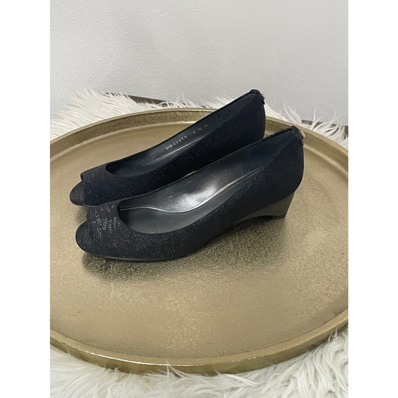 STUART WEITZMAN Black Peep Toe Heels Size 6.5 M - Picture 1 of 10
